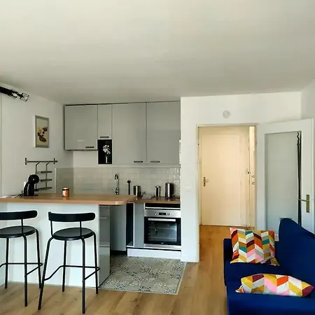 Charmant Studio Apartment